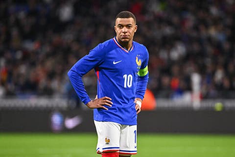 A Taça dos Campeões Europeus é o primeiro nível de Kylian Mbappé como capitão